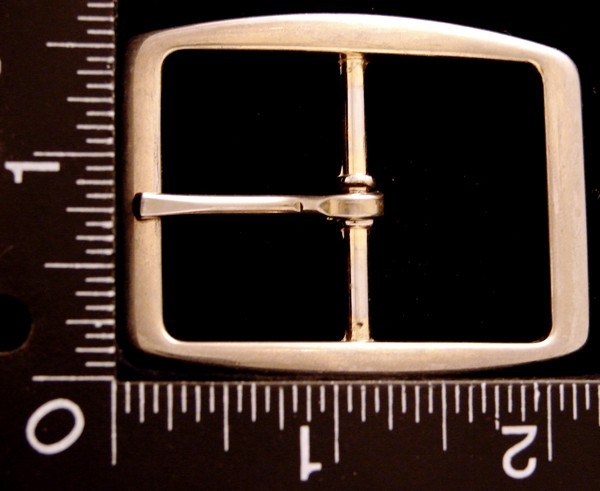 LL20124 VINTAGE ***SILVERTONE CUT-OUT DESIGN*** TONGUE TYPE BELT BUCKLE