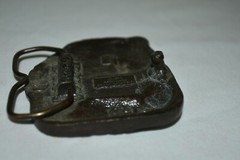 SOLID Brass 1978 Bergamot Bear in stream with fish BELT BUCKLE USA EUC