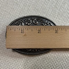 VTG Ornate Silver Pewter-toned Belt Buckle Raised Flower Filigree Scrollwork EUC