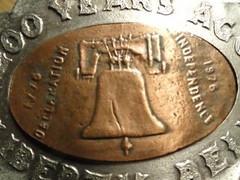 200 YEARS AGO LIBERTY BELL BELT BUCKLE IN VERY NICE PREOWNED CONDITION
