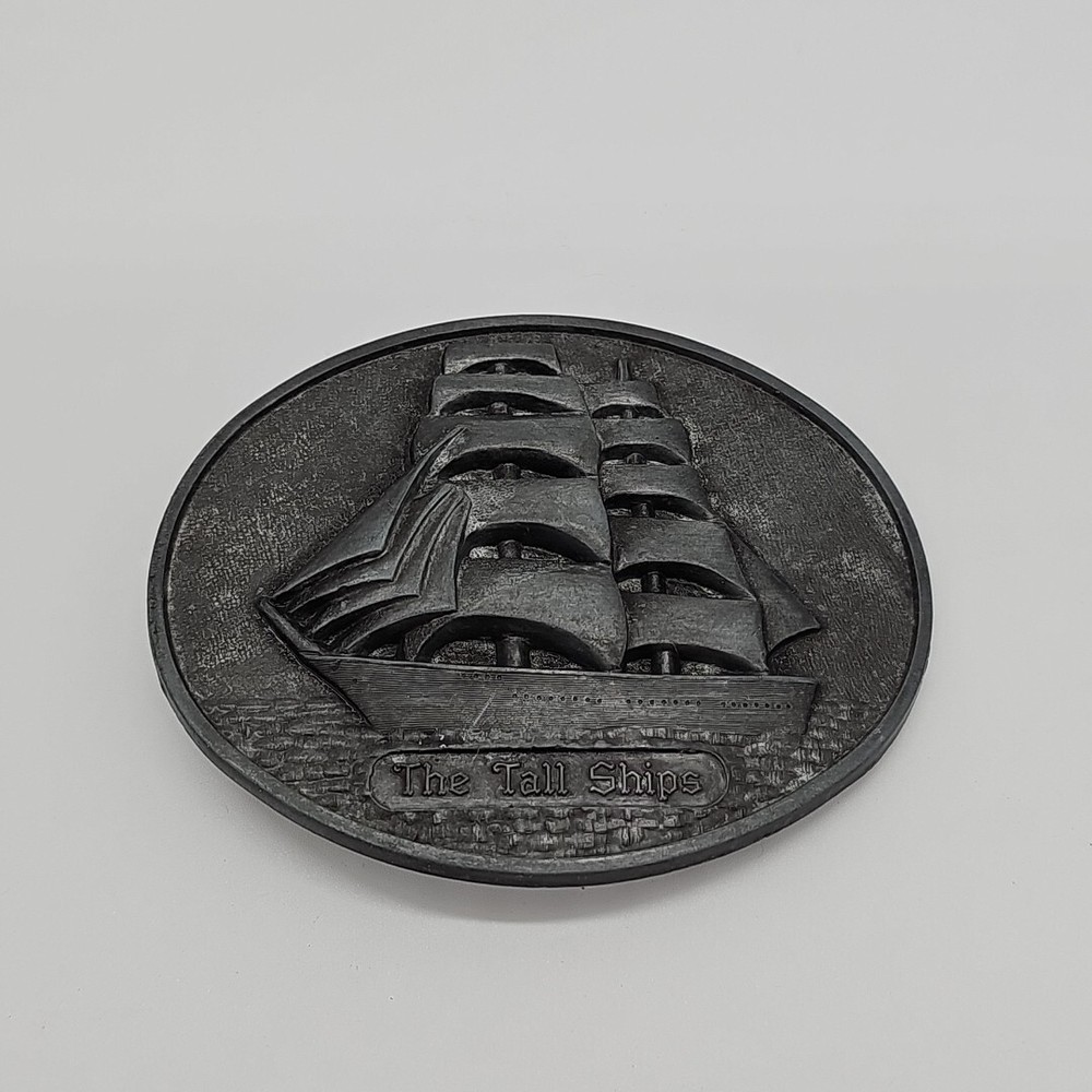 Vintage, THE TALL SHIPS Belt Buckle ( Sail Boats ) Pewter ?