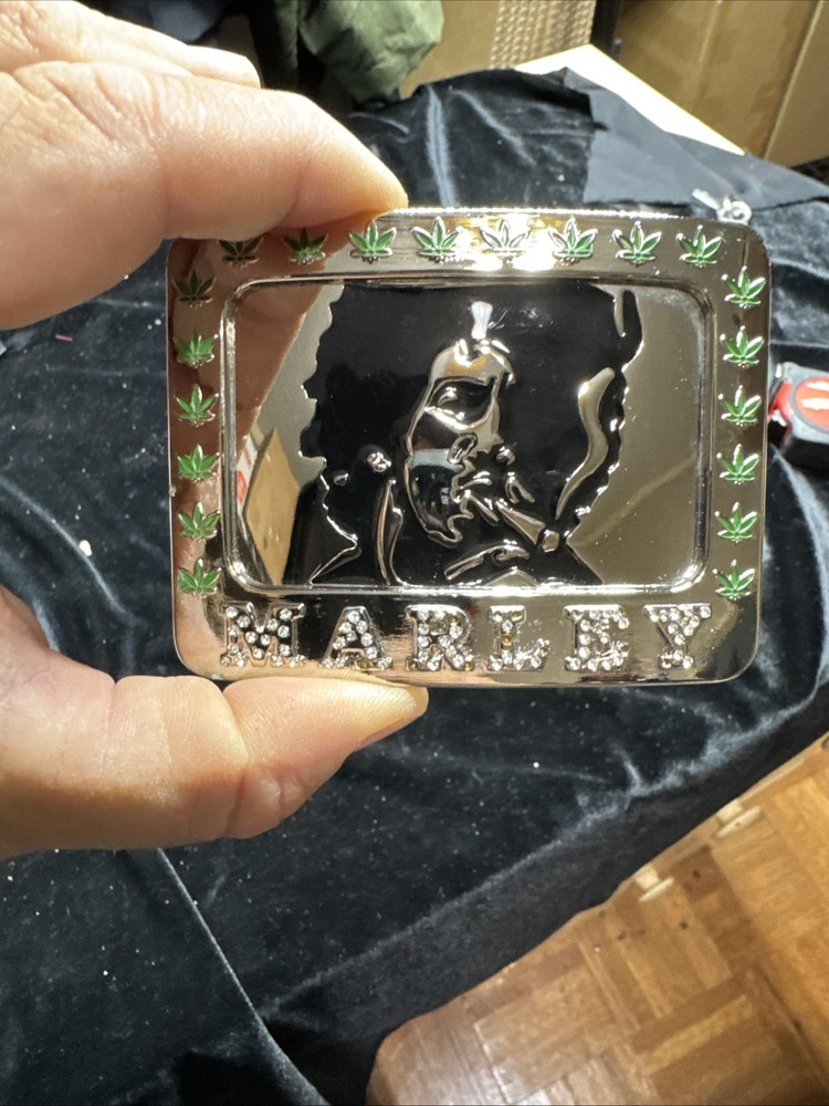 VERY COOL RHINESTONE STUDDED **BOB MARLEY SMOKING MARIJUANA** BUCKLE