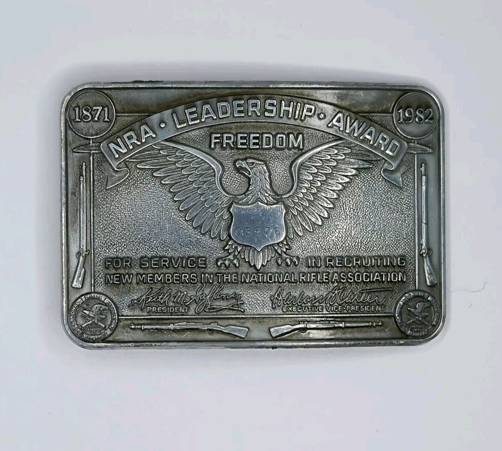 1982 Vintage NRA Belt Buckle Leadership Award For Recruiting Members Western Gun