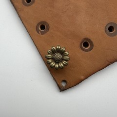 Vintage Bronze Sun Flower Button For Denim Jeans,Fabric Hats Decorative BT lot