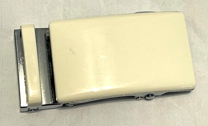 Silver Tone White Ratchet Belt Buckle Chaoren « CR » Monogram