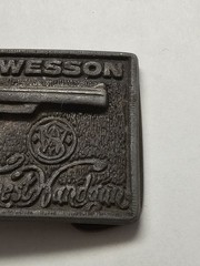 VINTAGE SMITH & WESSON World&rsquo;s Finest Handgun Belt Buckle Brass Pewter #811
