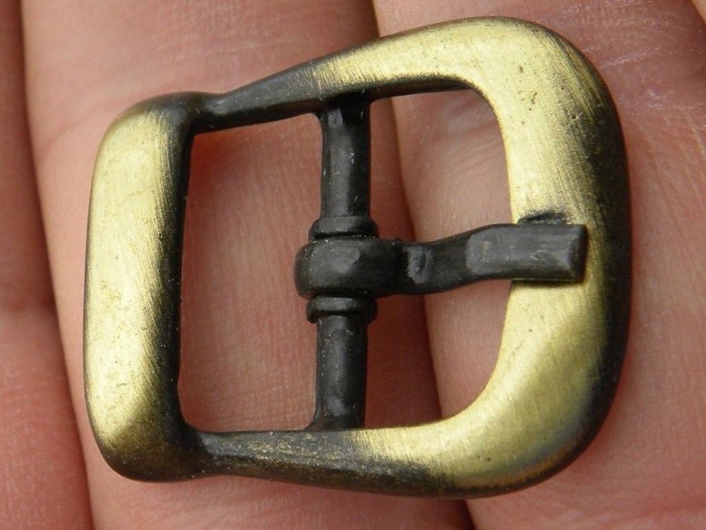 Bridle Center Bar Buckle fr 5/8 inch or 15 mm wide leather antique bronze finish