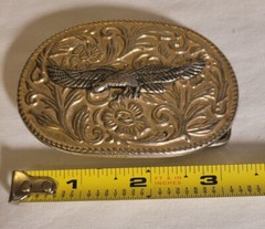 Men&rsquo;s Belt Buckle Silver Tone on Gold Tone – Eagle on Floral Background – Metal