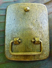 WESTERN STYLE HEAVY BRASS BELT BUCKLE WITH GOLD RHINESTONES