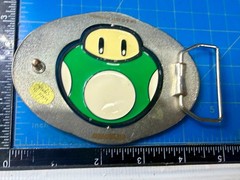 Nintendo Super Mario Bros Game Spinning Mushroom Reversible Novelty Belt Buckle