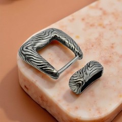 Tiffany & Co Ladies Wood Grain Fashion Belt Buckle Sterling Silver Estate TIF877