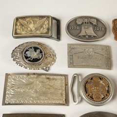 14x Vintage & Modern Belt Buckles w/ Various Themes 32310