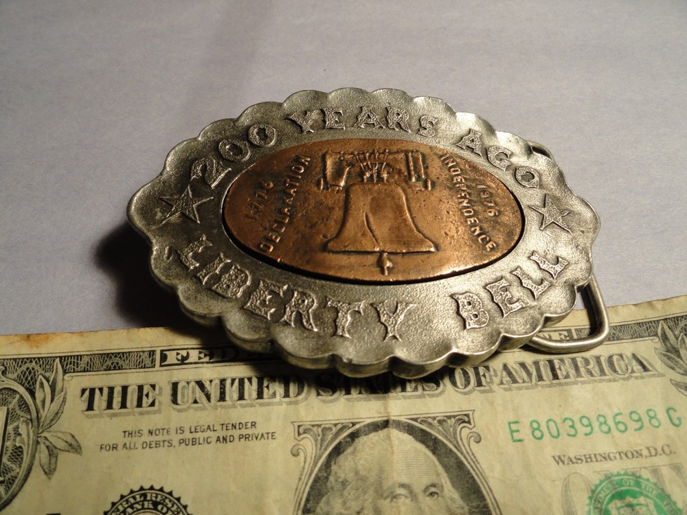 200 YEARS AGO LIBERTY BELL BELT BUCKLE IN VERY NICE PREOWNED CONDITION