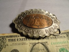 200 YEARS AGO LIBERTY BELL BELT BUCKLE IN VERY NICE PREOWNED CONDITION