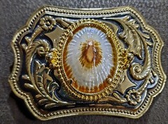 Gold Plated Belt Buckle with 25×18 Shell Cabochon 4&Prime;x3&Prime; 2 in belt