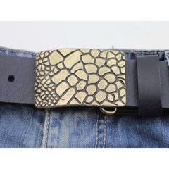 Croco Look Metal Belt Buckle – Textured Design, Elegant & Modern