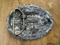 AMERICAN EAGLE HEAD ATTACKING BEAK SILVER COLOR VINTAGE 1993 EGE BELT BUCKLE USA