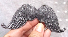 2008 MOBTOWN CHICAGO USA Silvertone MUSTACHE Biker Punk Belt Buckle