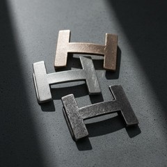 H Belt Buckle Smooth Silver Tone Classic Sporty Metal Buckle