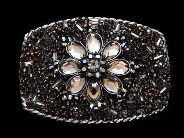 ND17119 REALLY NICE **FLOWER** CRYSTAL & BEADERY FASHION BELT BUCKLE
