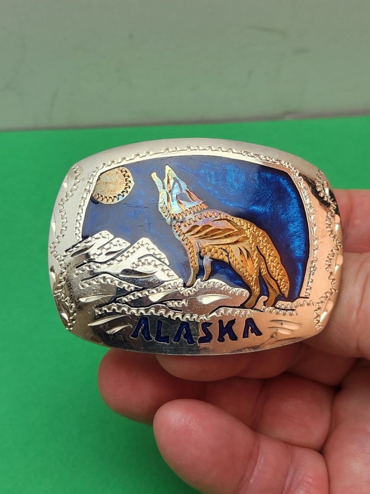 ALASKA HOWLING WOLF MOONLIGHT BELT BUCKLE HANDMADE USA GERMAN SILVER