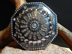 Man&rsquo;s or Lady&rsquo;s Belt Buckle with a lot of Bling Black & Silver Rhinestones, New