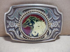 1980s HORSES BLACK & WHITE BELT BUCKLE MADE USA GOLD METAL RESIN VINTAGE