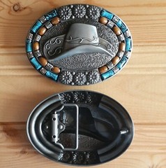 Cowboy hat oval western belt buckle (choice colors)