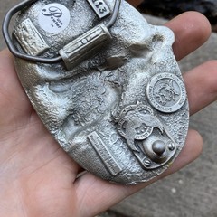 Free & Easy « Slippery When Wet » Tanside Belt Buckle 1992 Dragon Collection B28