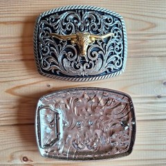BIG Long horns bull relief western country silver & gold belt buckle