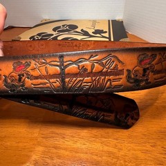 Vtg Brown Leather Belt with UF of Fl Mascot with Western scenes. Buckle Uf Gator