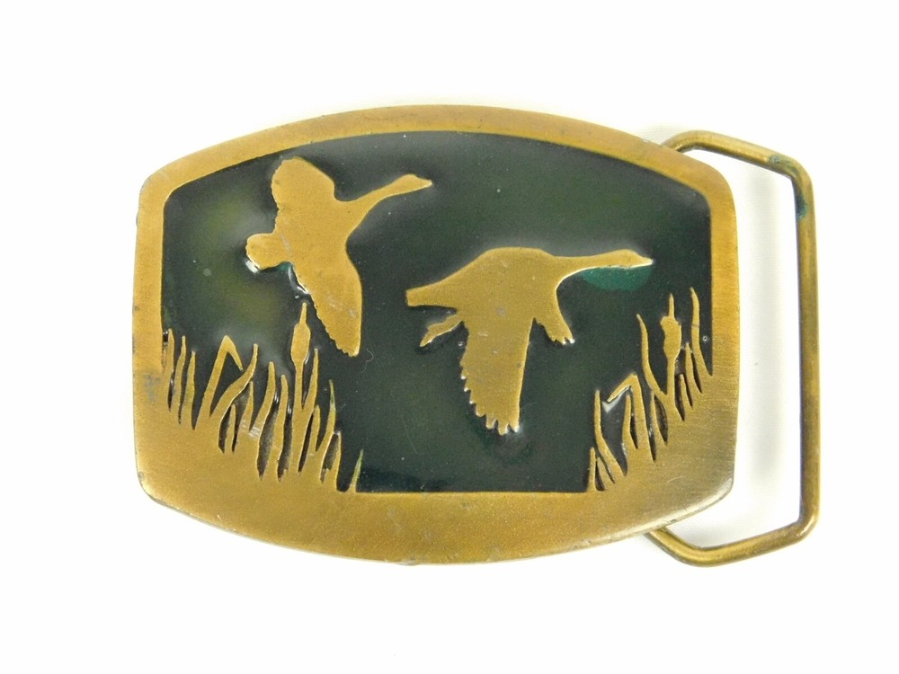 1977 Indiana Metal Craft Brass Belt Buckle Geese Goose Duck Bird Flying