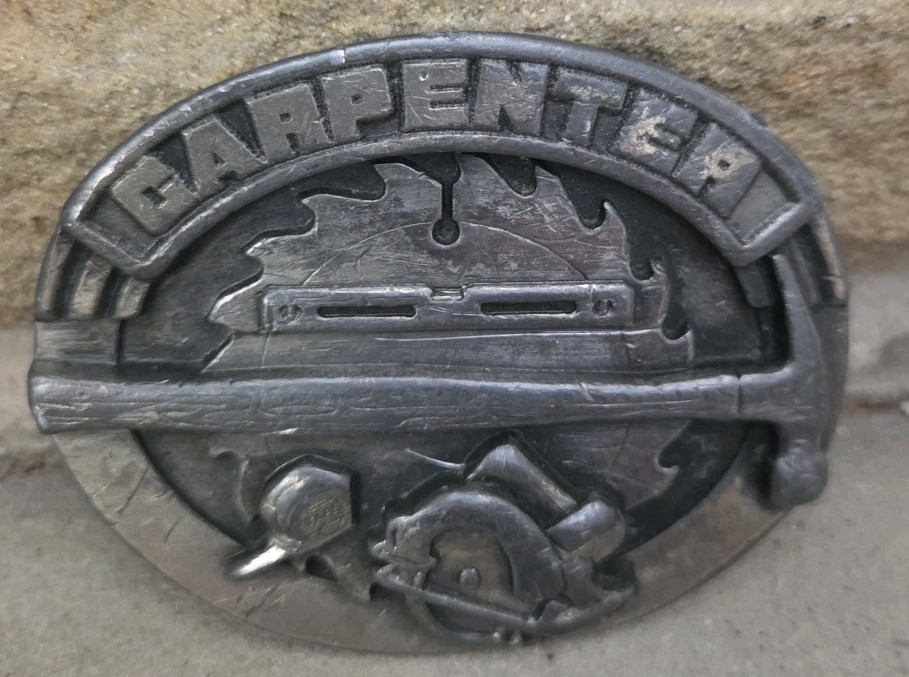 Siskiyou Carpenter Belt Buckle 1991 Pewter Hammer Saw Tape Measure Tool Design
