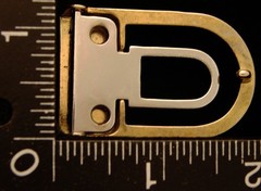 LI18107 VINTAGE ***CUT-OUT MODERN DESIGN*** ABSTRACT FASHION BELT BUCKLE