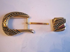 ELEGANT BELT BUCKLE – STAMPED ET 4731B – FITS 1&Prime; – VERY NICE CONDITION
