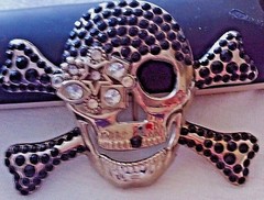 Belt Buckle – Skull & Crossbones – Silver with black & clear Rhinestone Bling