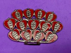 Unknown To Me! Red And Silver Color Heart Pattern. – Half Of Belt Buckle?