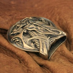 Handmade Brass AVP Alien Belt Buckle Mens Biker Punk Accessory TA301A