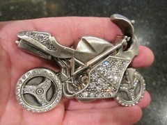 MOTOR CYCLE DESIGN BELT BUCKLE SILVER TONE COVERED IN CRYSTALS GW-17