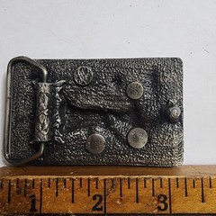 Vintage 1984 BERGAMOT BELT BUCKLE O-149 JOCKEY HORSE