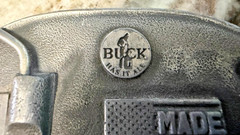 Vintage Buck Knives Limited Edition Belt Buckle BB901 Silver Green