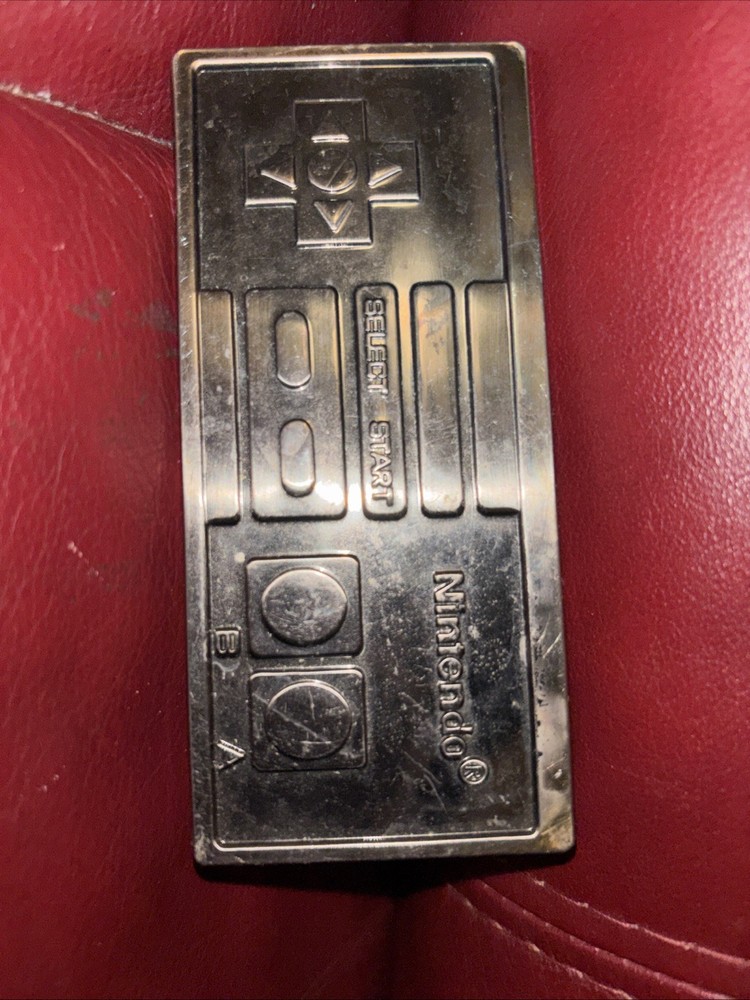 RARE Nintendo Entertainment System NES Controller Metal Belt Buckle Chrome 2007