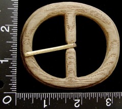 LL04128 *NOS* HAND CRAFTED ***CUT-OUT WOOD*** ROUND TONGUE TYPE BELT BUCKLE
