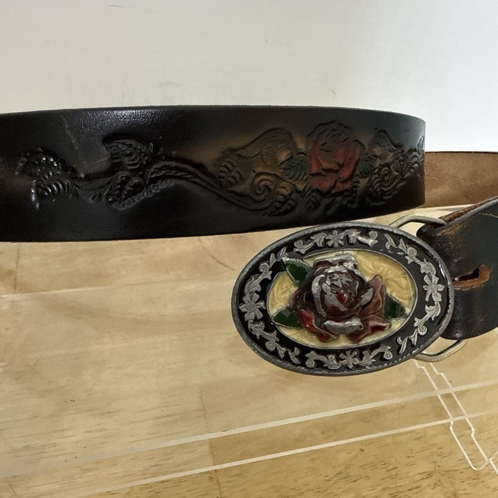 Vintage Siskiyou 1985 Pewter Belt Buckle Red Rose Enamel C-4000 Size M/L