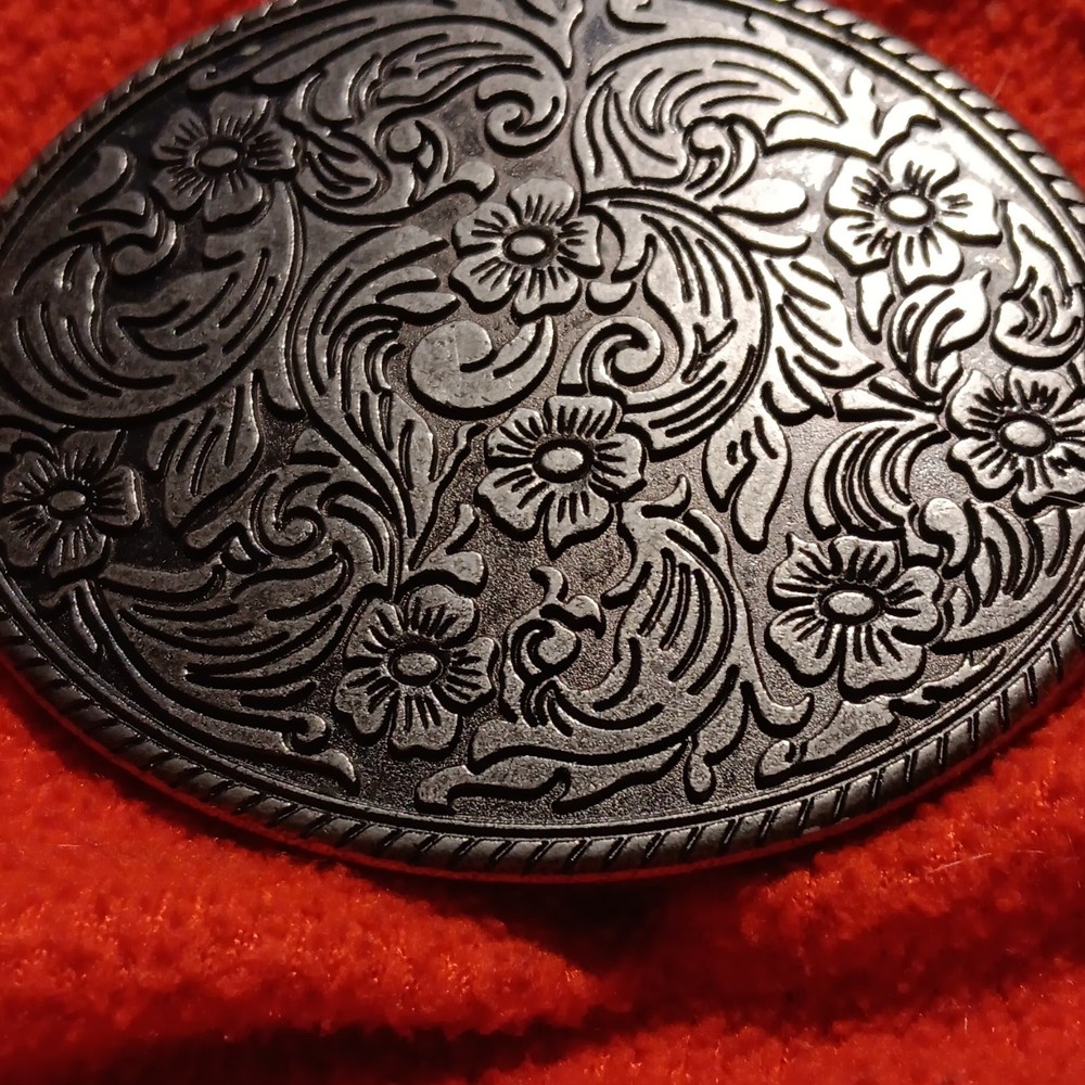 Men&rsquo;s Western Oval Belt Buckle Silver Tone Metal Engraved Floral Fits 1.5in