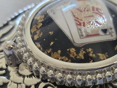 Men&rsquo;s Silver Tone Gamblers Belt Buckle With 24k Gold Flakes