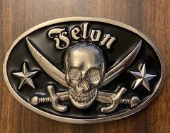 VINTAGE 03 NEW (NOS) FELON CLOTHING SKULL SWORDS PUNK BELT BUCKLE MADE IN USA!