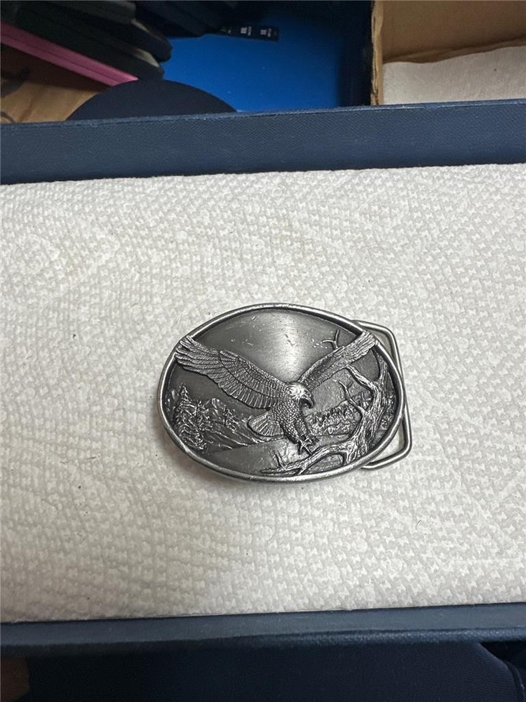 Vintage 1983 American Bald Eagle Belt Buckle Silver Tone Siskiyou Company Inc.