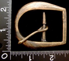LL12101 VINTAGE ***CUT-OUT HIPPIE STYLE*** BRASSTONE TONGUE TYPE BELT BUCKLE
