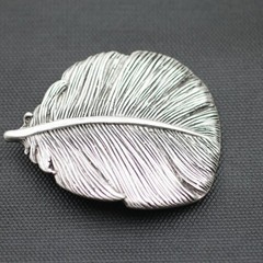 Large Feather Detailed Rustic Silver Vintage Look Oval Belt Buckle